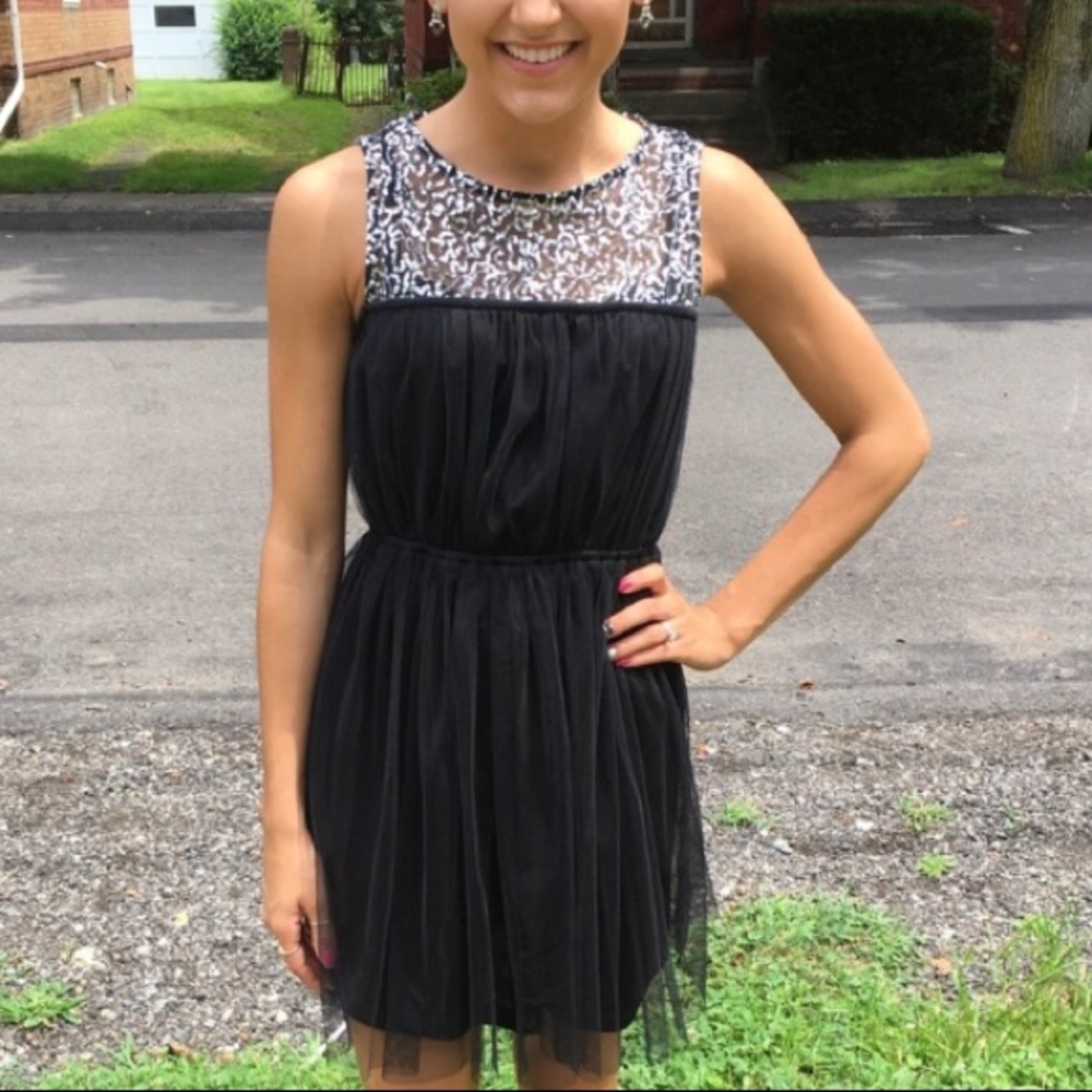 Blacked tulled party dress